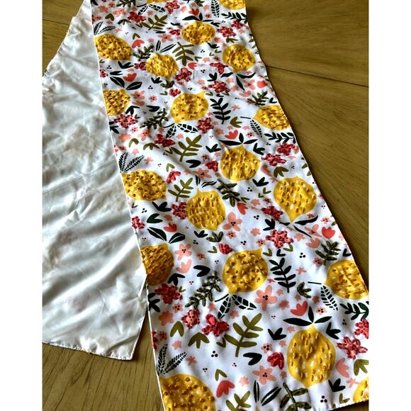 Vibrant Spring Lemons Butterfly Cottage Floral 72” Table Runner Textured Crochet - Picture 4 of 16